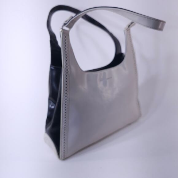 Liz Claiborne Shoulder Bag Cream Black Patent Leather Handbag Classiccore Preppy - Picture 2 of 13